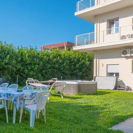 Eclisse House - Close To The Apartment Villaggio San Leonardo
